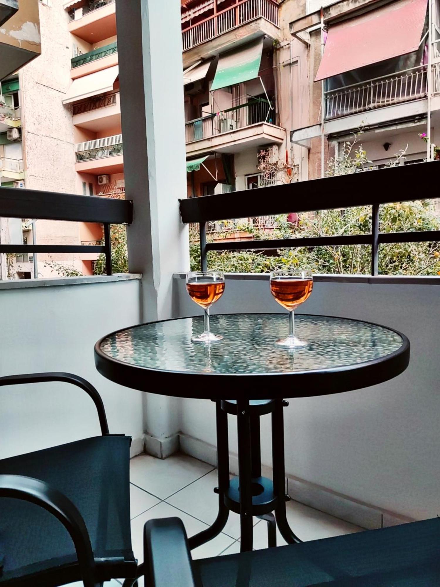 Elegant Central Studio With Balcony & 1 Gbps Fiber Thessaloniki Buitenkant foto
